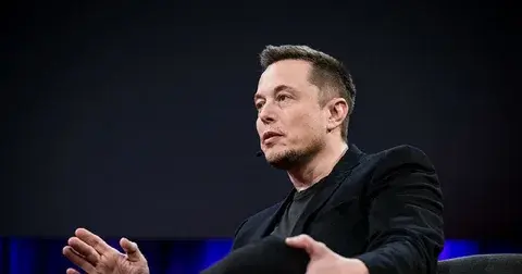 Илон Маск: Путь к вершинам технологий и предпринимательства