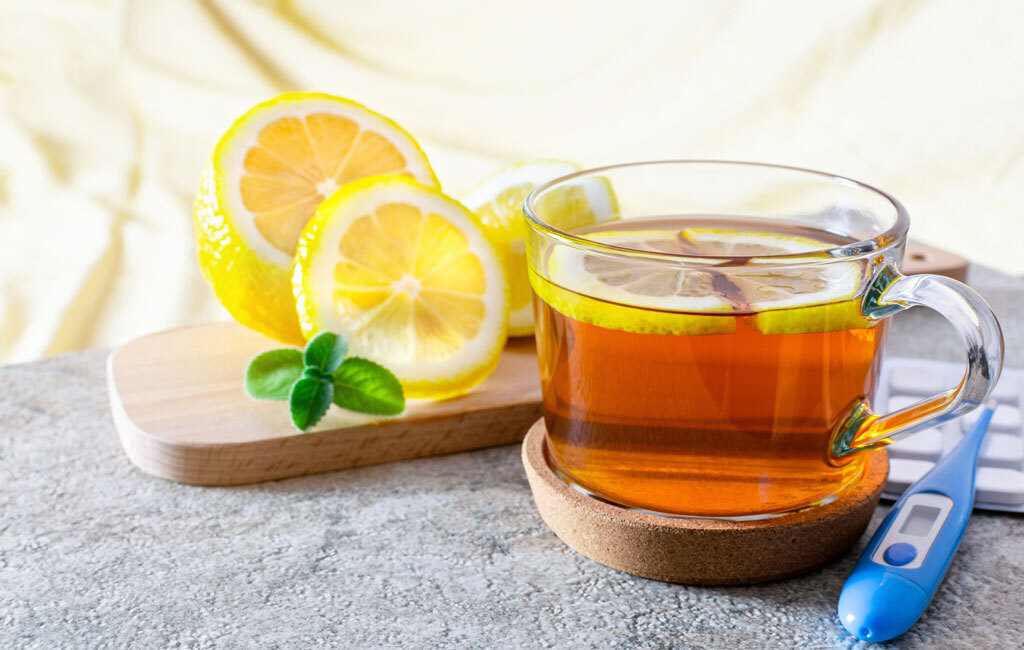 Витамин С предотвращает простуду? Мокрые волосы могут вызвать заболевание? 5 мифов, которые врачи хотят развенчать.