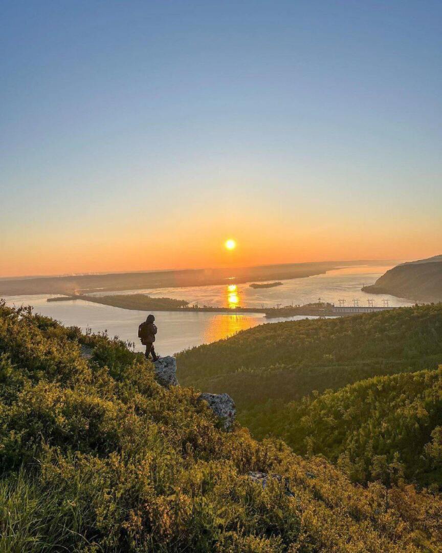 Великолепный восход солнца на Жигулевских горах