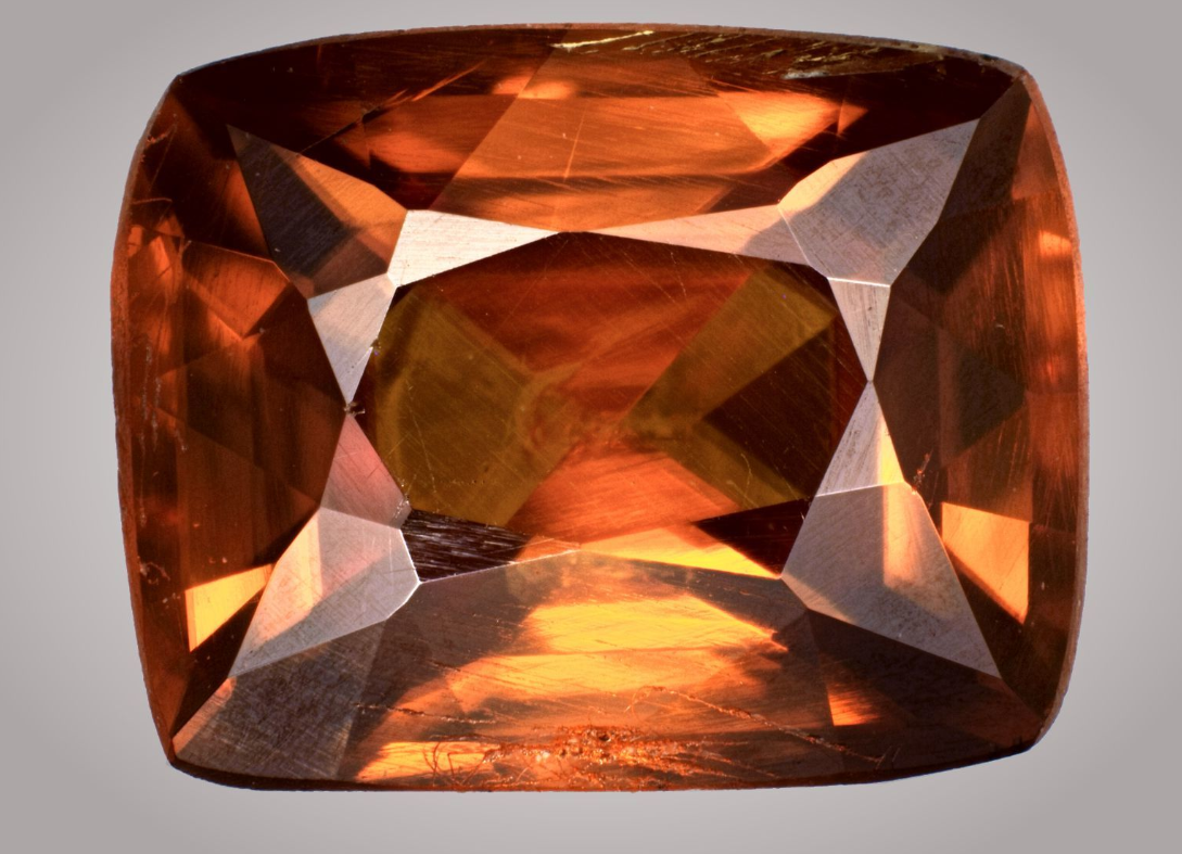 Чатуит — самый редкий минерал на планете