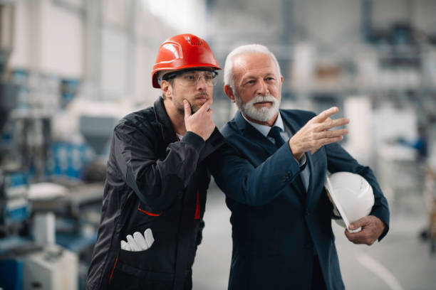 Почему для того чтобы до 62 лет быть востребованным на рынке труда, нужно к 45 годам поменять профессию ?