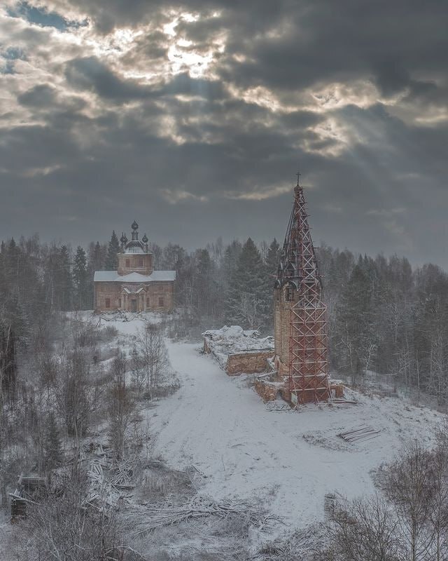 Храмовый комплекс погоста Высоко в Солигаличском районе Костромской области