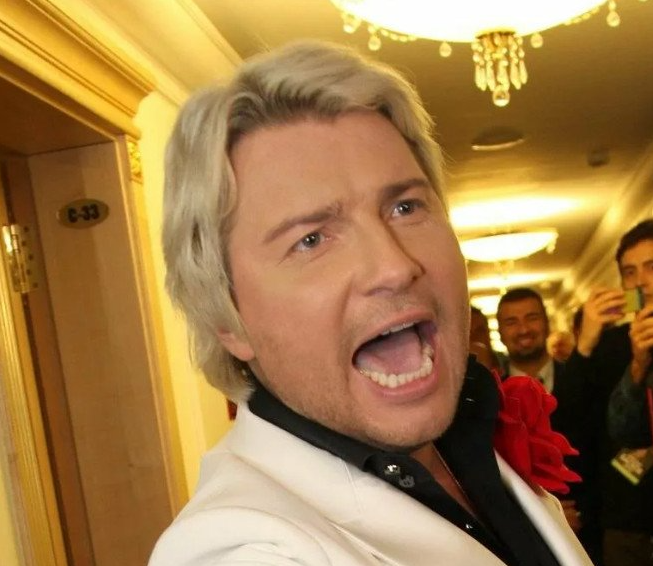 Что произошло? Николай Басков покинул сцену в эмоциональном стрессе. Закулисные разборки.