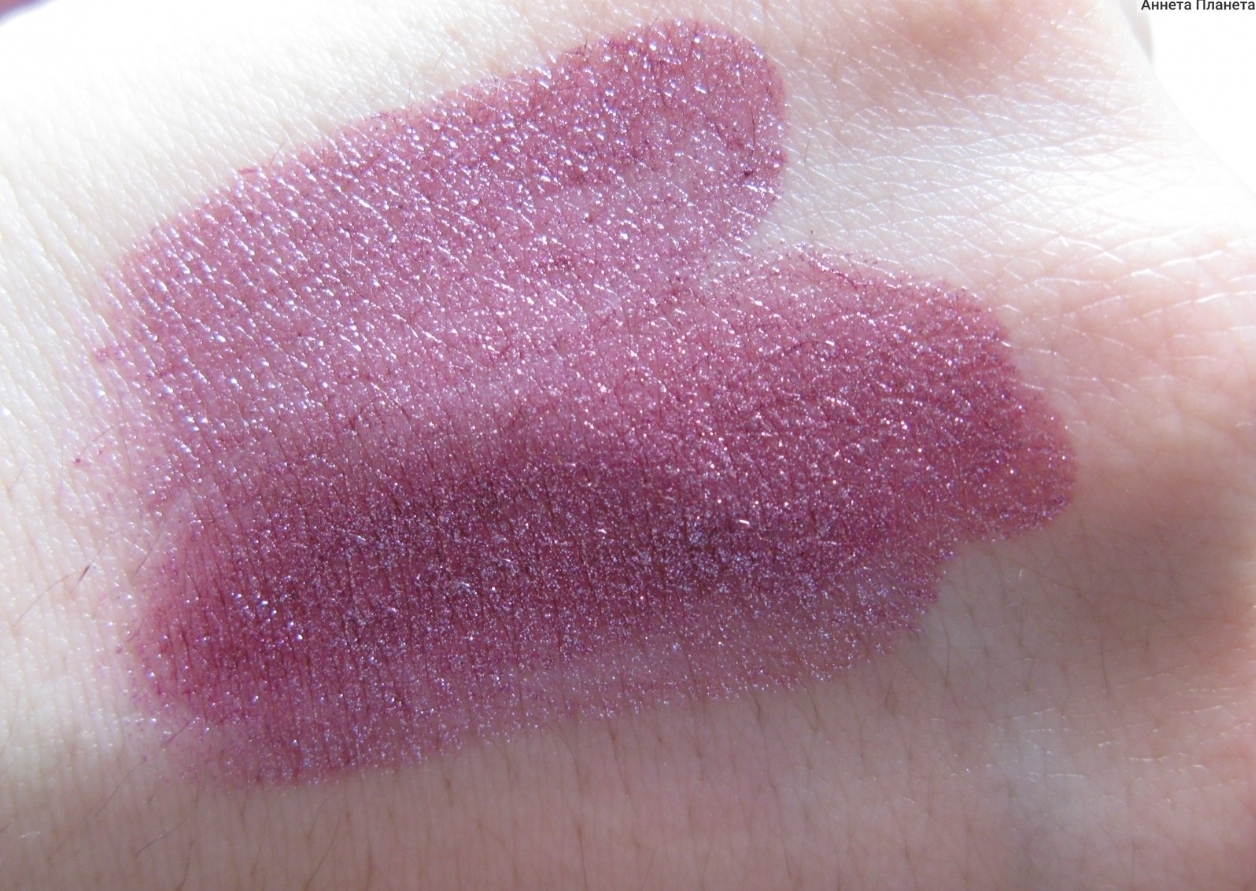 Звёздный фэшн-лук с помадой "роскошный пурпур" от Орифлейм! Статья-ностальгия 💄