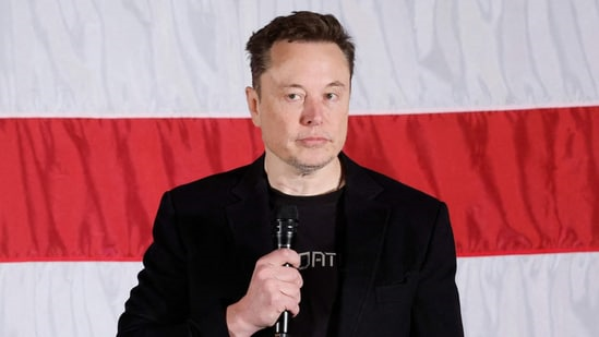 Илон Маск удивлен: азиатские американские женщины занимают второе место по доходам в США