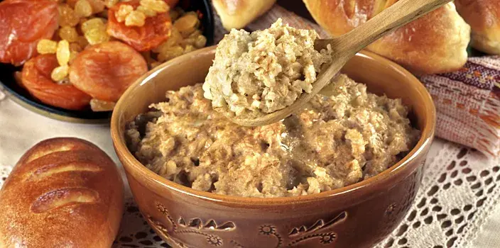 «Овсянка, сэр»: польза и вред овсяной каши на завтрак