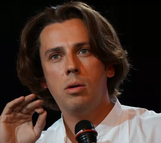 До Максима Галкина<span style=