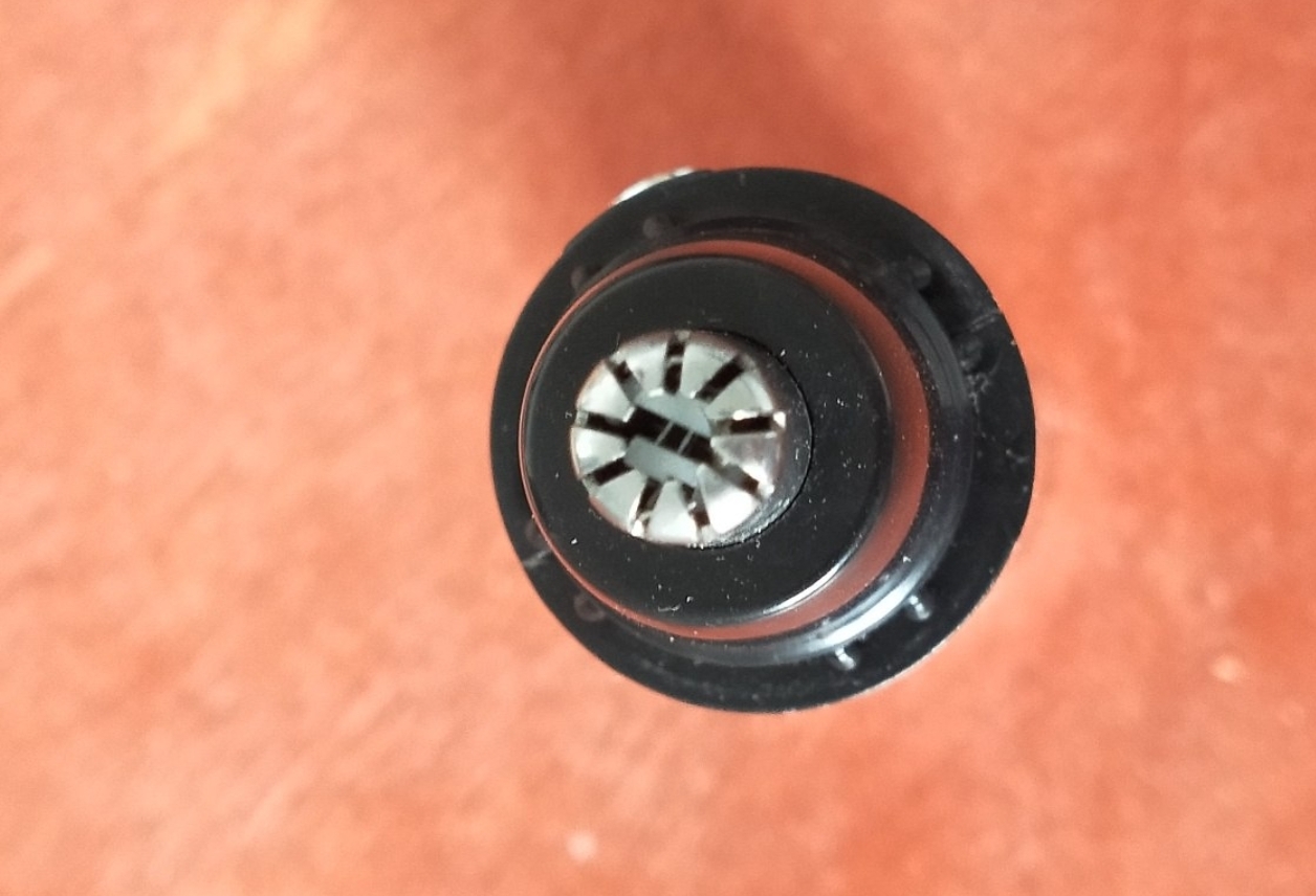 Триммер для носа, ушей, бороды. 4 в 1. Модель А-103. Почти бесполезный прибор.