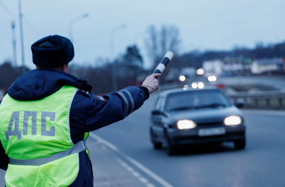 "Водители, внимание! С 1 января скидка на штрафы станет меньше"