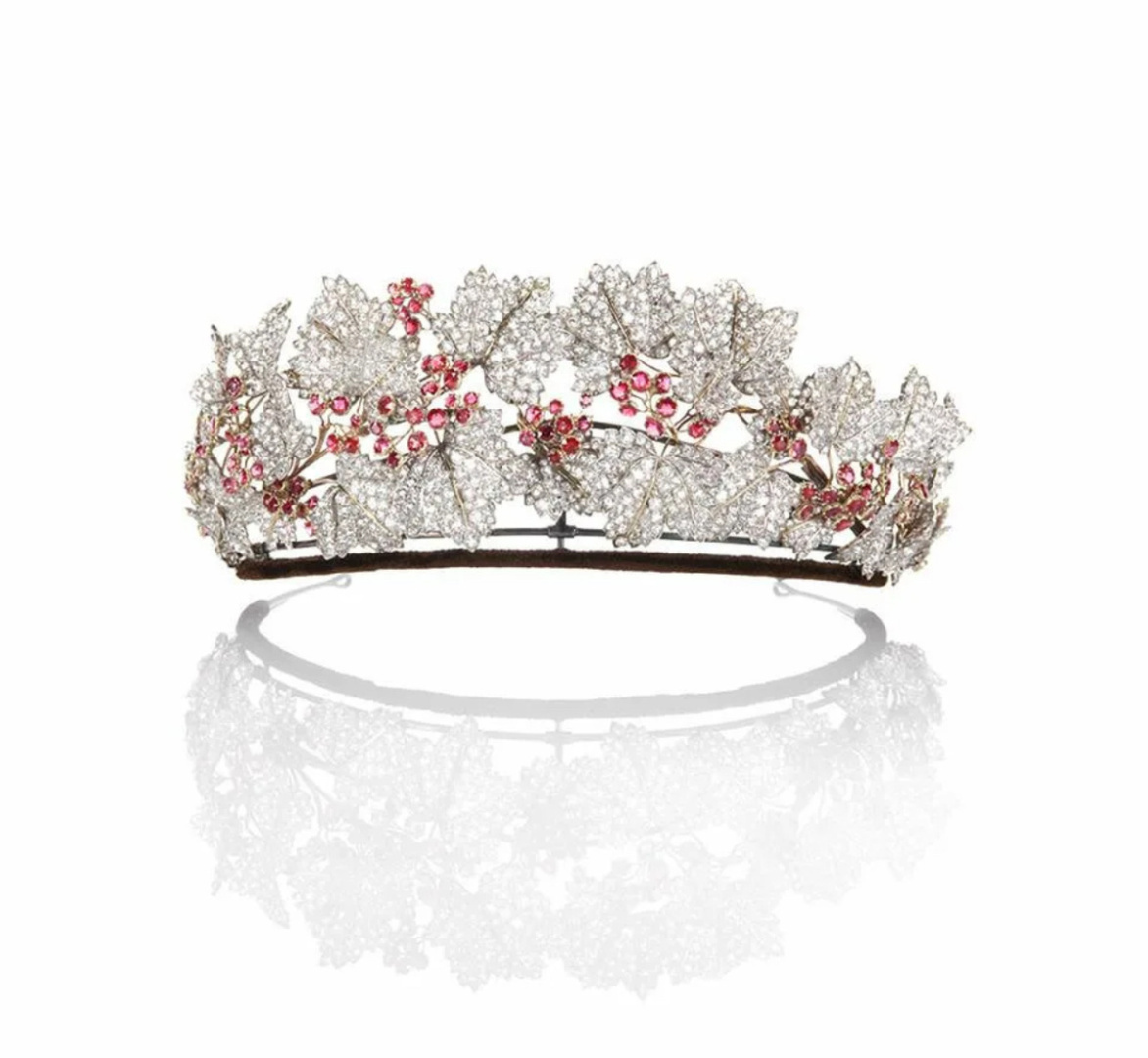 20 ослепительных тиар с рубинами и гранатами, которые покорят ваше сердце