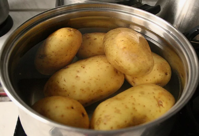 Органический чай: экономия воды и подкормка для ваших растений