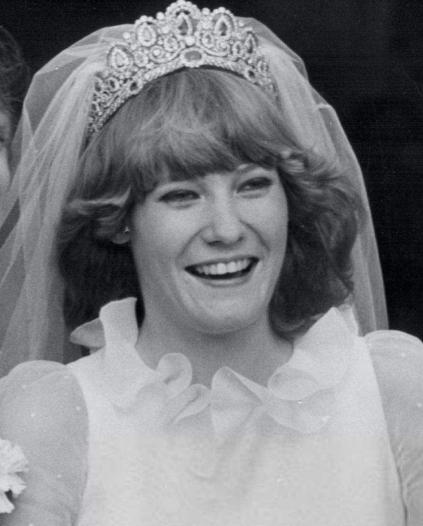 20 ослепительных тиар с рубинами и гранатами, которые покорят ваше сердце