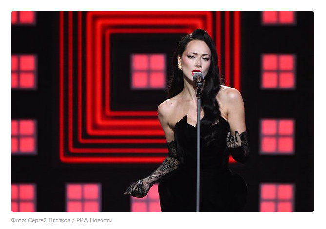 Представляешь?! Самбурскую внесли в чёрный список артистов! Не поверишь! 😮