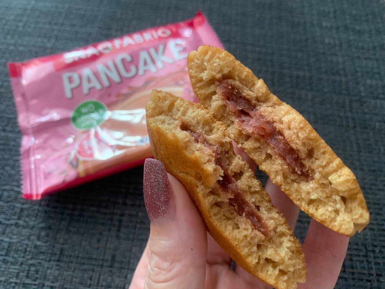 Отзыв на протеиновые панкейки Snaq Fabriq с малиной. Замена привычных десертов для худеющих