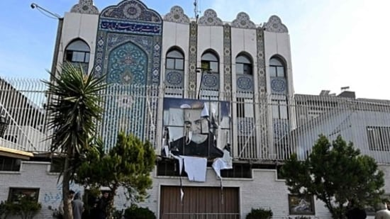 Иран вновь откроет посольство в Сирии, как только будут выполнены условия безопасности