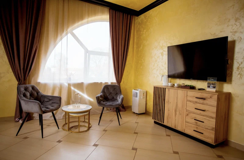 Отзыв о гостинице «Бэсэдер» в Калининграде - близко к центру, огромная кровать и SPA-зона