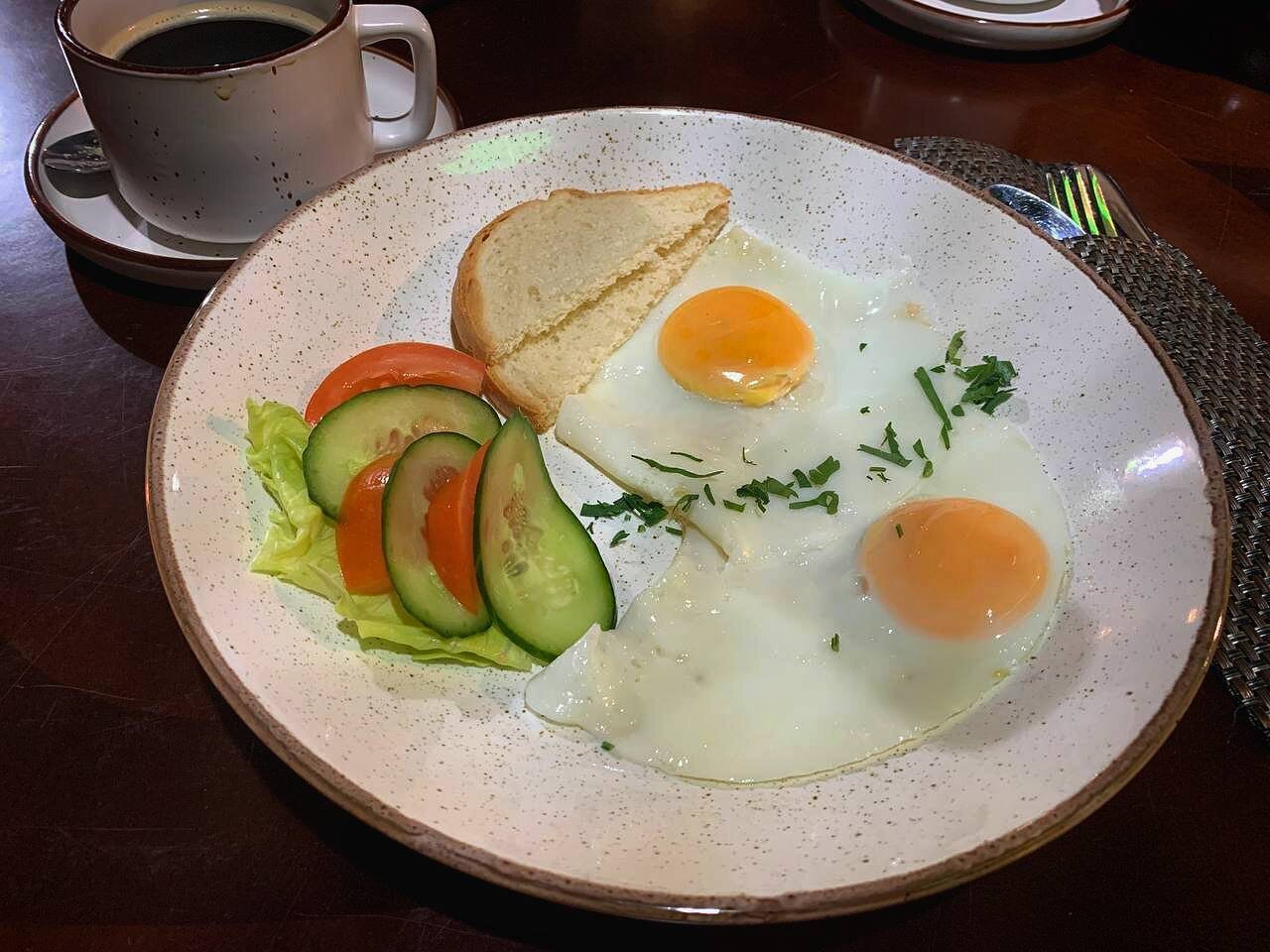Отзыв о гостинице «Бэсэдер» в Калининграде - близко к центру, огромная кровать и SPA-зона