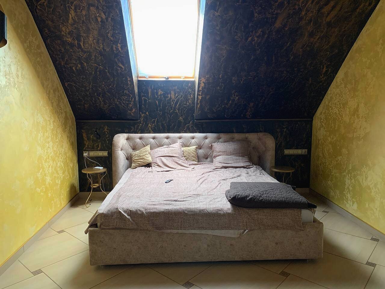 Отзыв о гостинице «Бэсэдер» в Калининграде - близко к центру, огромная кровать и SPA-зона