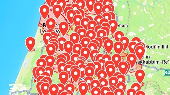 Три человека получили ранения в центральном Израиле после «снаряда», выпущенного из Йемена