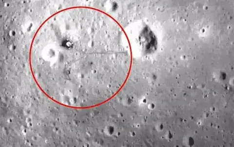 Американцы и Луна: История Исследования и Вдохновения