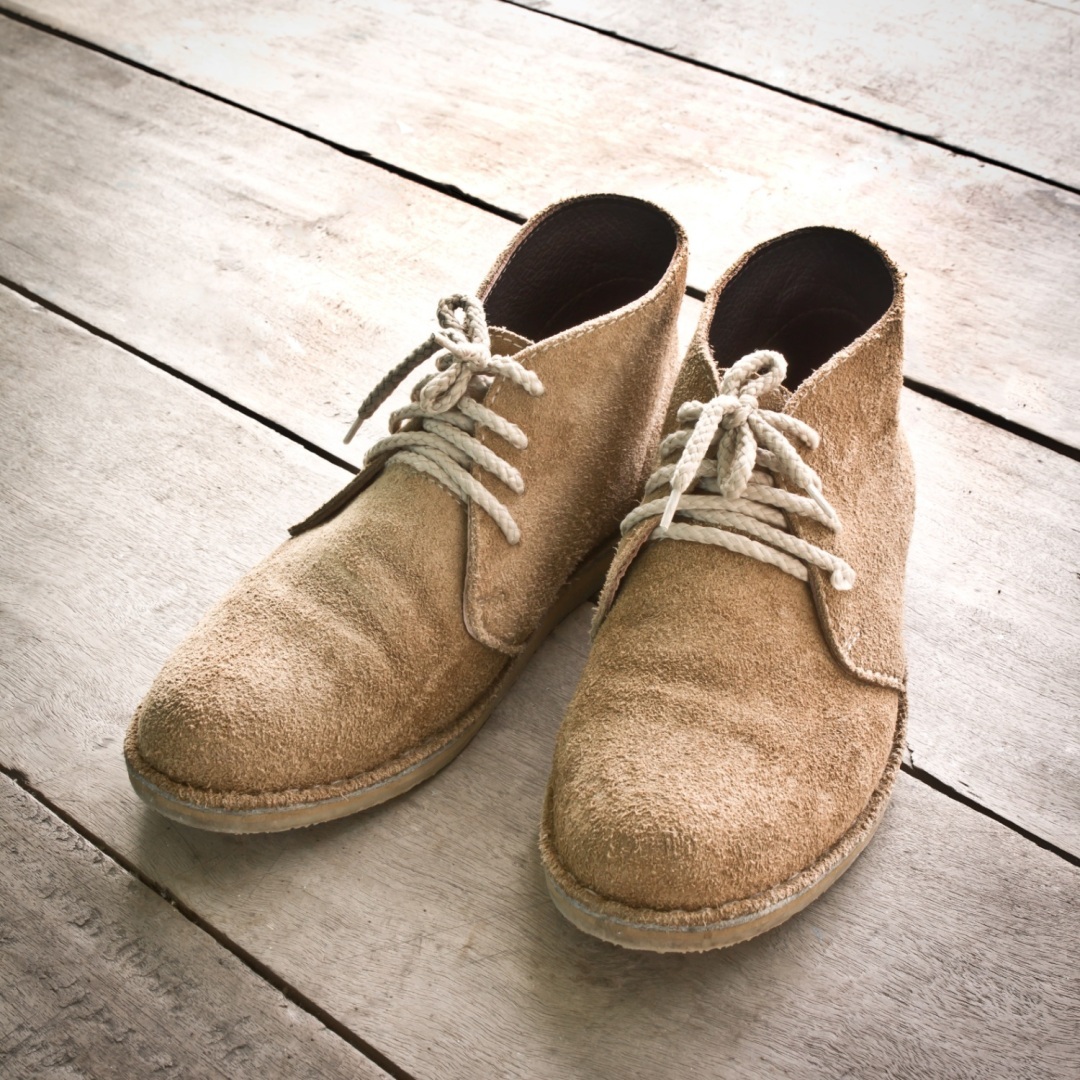 Лайфхак на каждый день: Как быстро избавиться от белых разводов на замшевой обуви