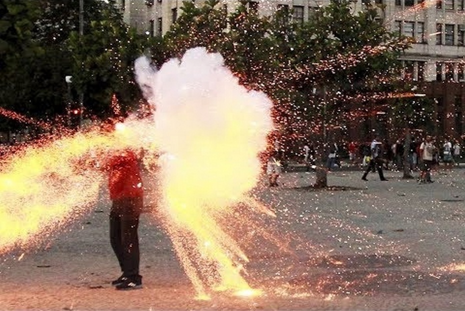 Опасная пиротехника: Возможные поставки украинских спецслужб в Россию.