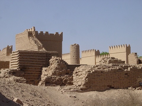 "МЕНЕ, МЕНЕ, ТЕКЕЛ, У-ПАРСИН" – загадочная надпись, с важным значением...