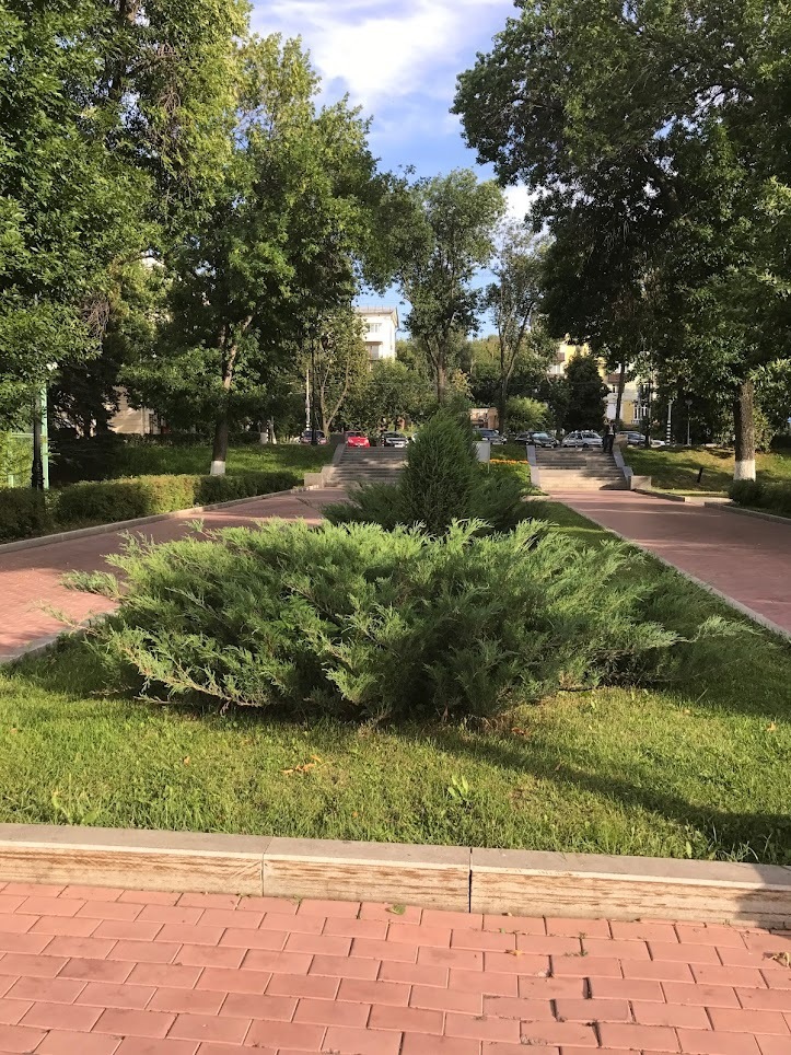 Ах, Самара-городок! Давайте прогуляемся по набережной этого замечательного города!