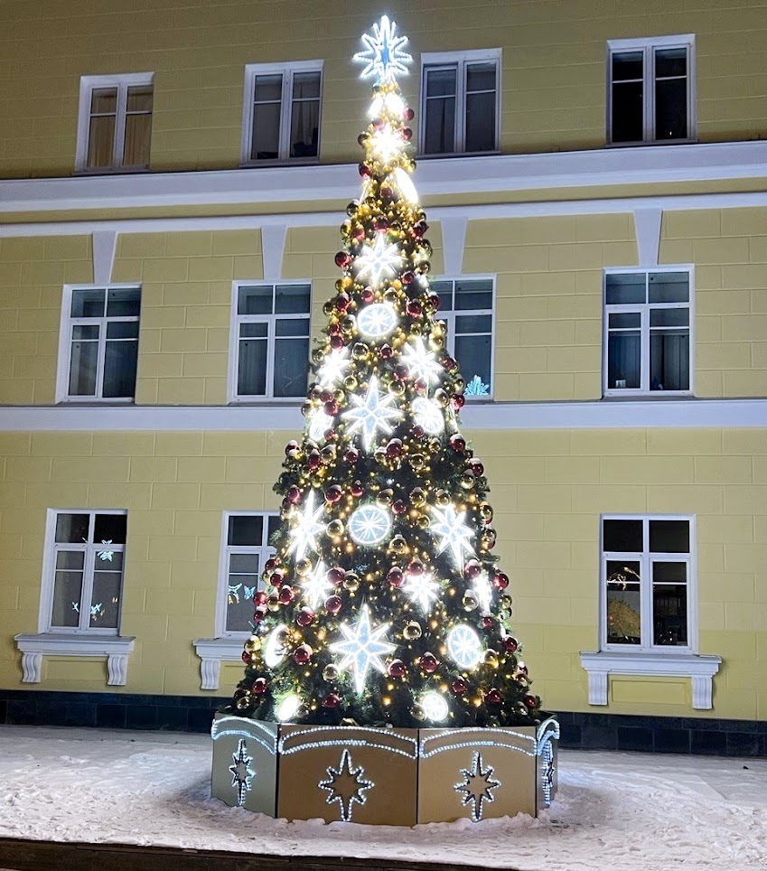 Новогодний Мурманск в фотографиях! Праздничные украшения, ёлки, инсталляции. Для новогоднего настроения!