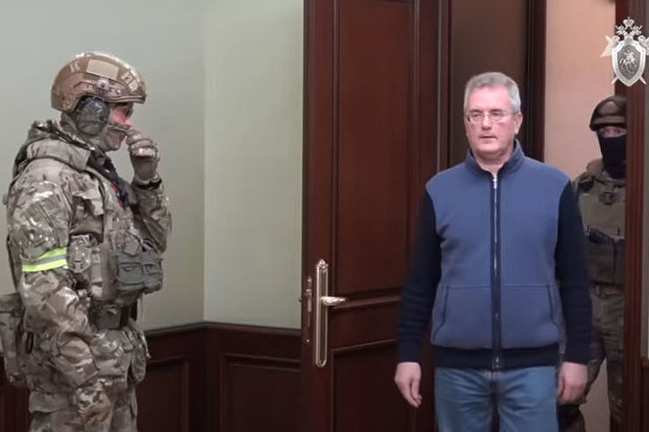 Приставы взыскивают с бывшего губернатора Пензенской области Ивана Белозерцева более 8,4 млрд рублей