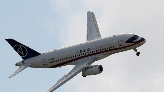 Четыре российских аэропорта вновь открылись после приостановки полетов в целях безопасности гражданского населения