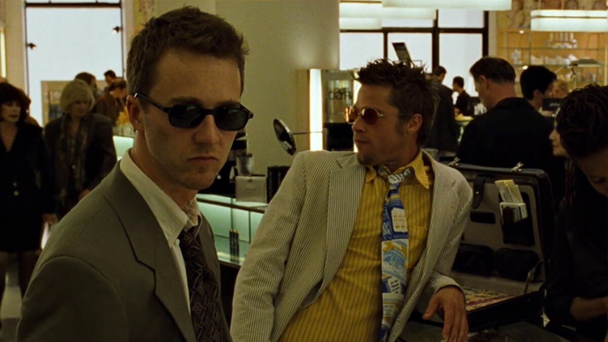 Феномен TenChat. Две особенности и связь с Бойцовским клубом