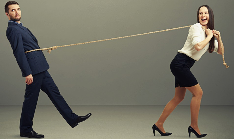 Мужчина , как существо, подверженное манипуляции со стороны женщины.