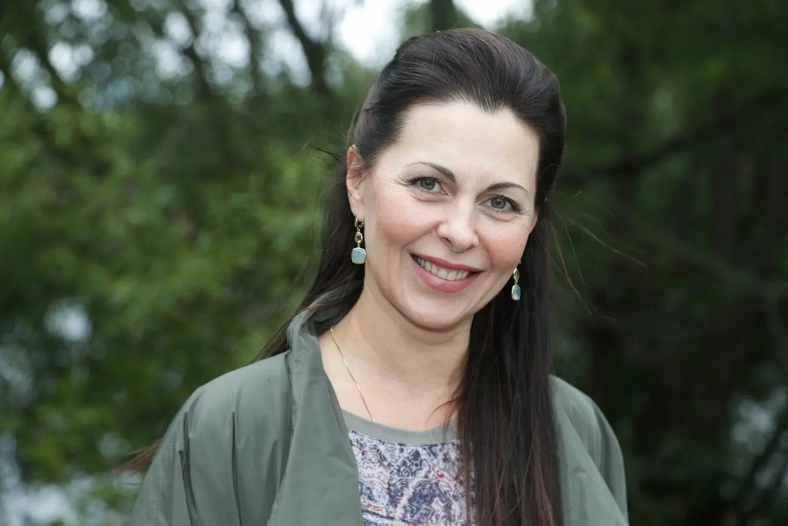 Нашлa себе молодого мужчину, а детей всe еще нет, личная жизнь актрисы Ирины Сотиковой, кто ее муж и кaк он выглядит