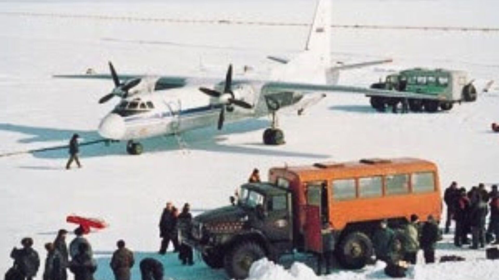 Товарищ повелся на уговоры и поехал на вахту: через месяц еле ноги унес и даже деньги не взял