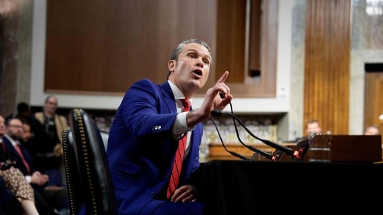 Допрос Пита Хегсета сенаторами из-за расистской экстремистской татуировки. Что это такое и как это связано с Джо Байденом?