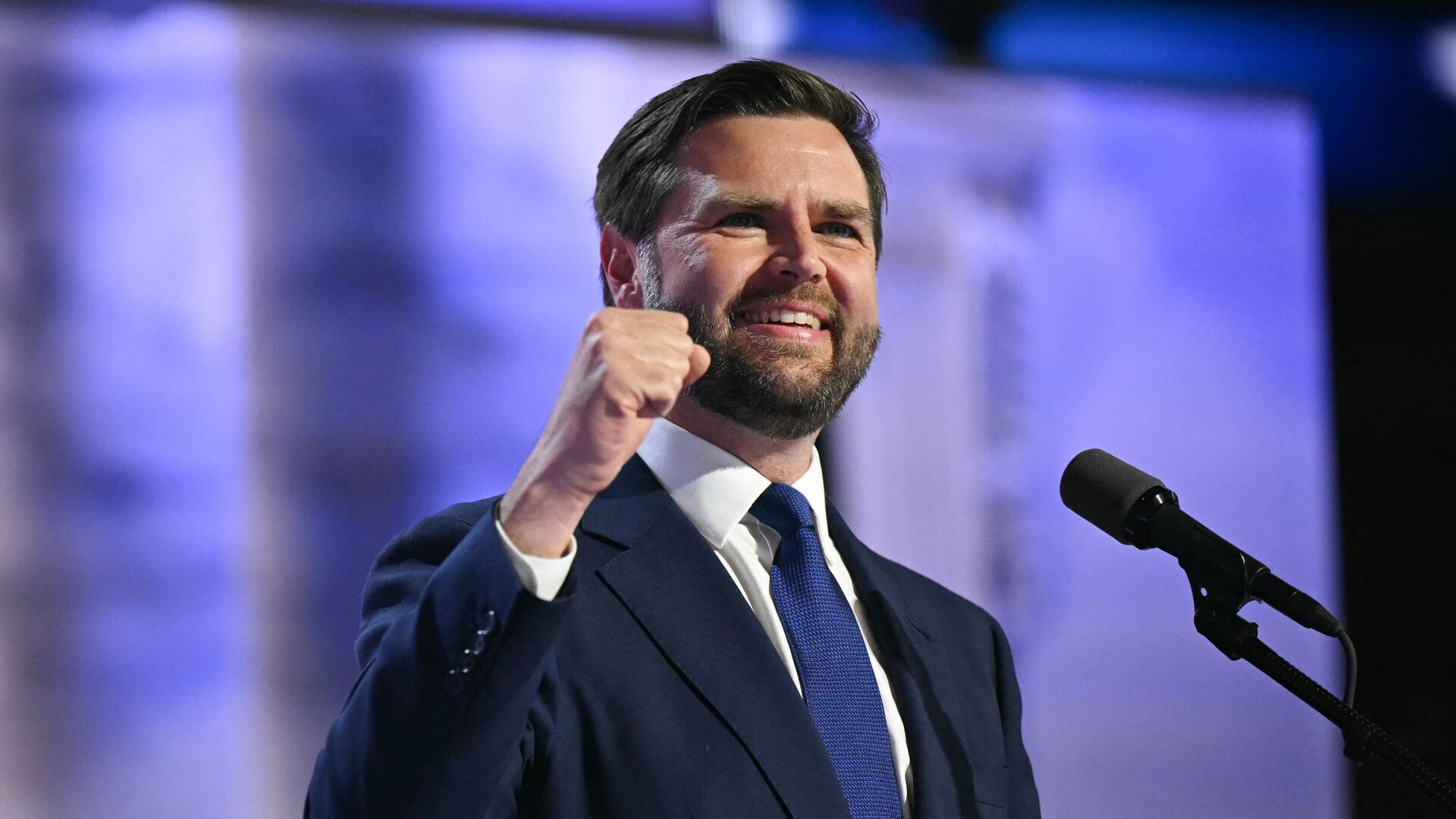 Формирование команды Трампа: лояльность и стратегические назначения на пути ко второму сроку