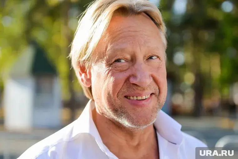 Главному гардемарину страны - 65 лет. Биография, личная жизнь и фильмы актера