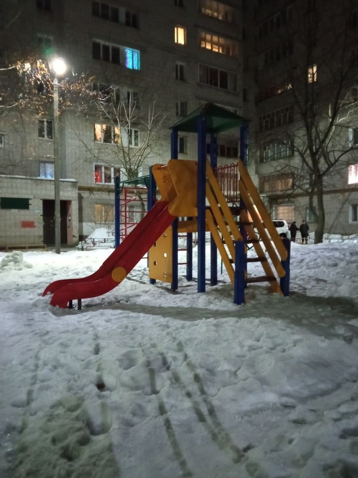 «Гостеприимный сосед». Нижегородский педофил заманивал детей сладостями и совращал их