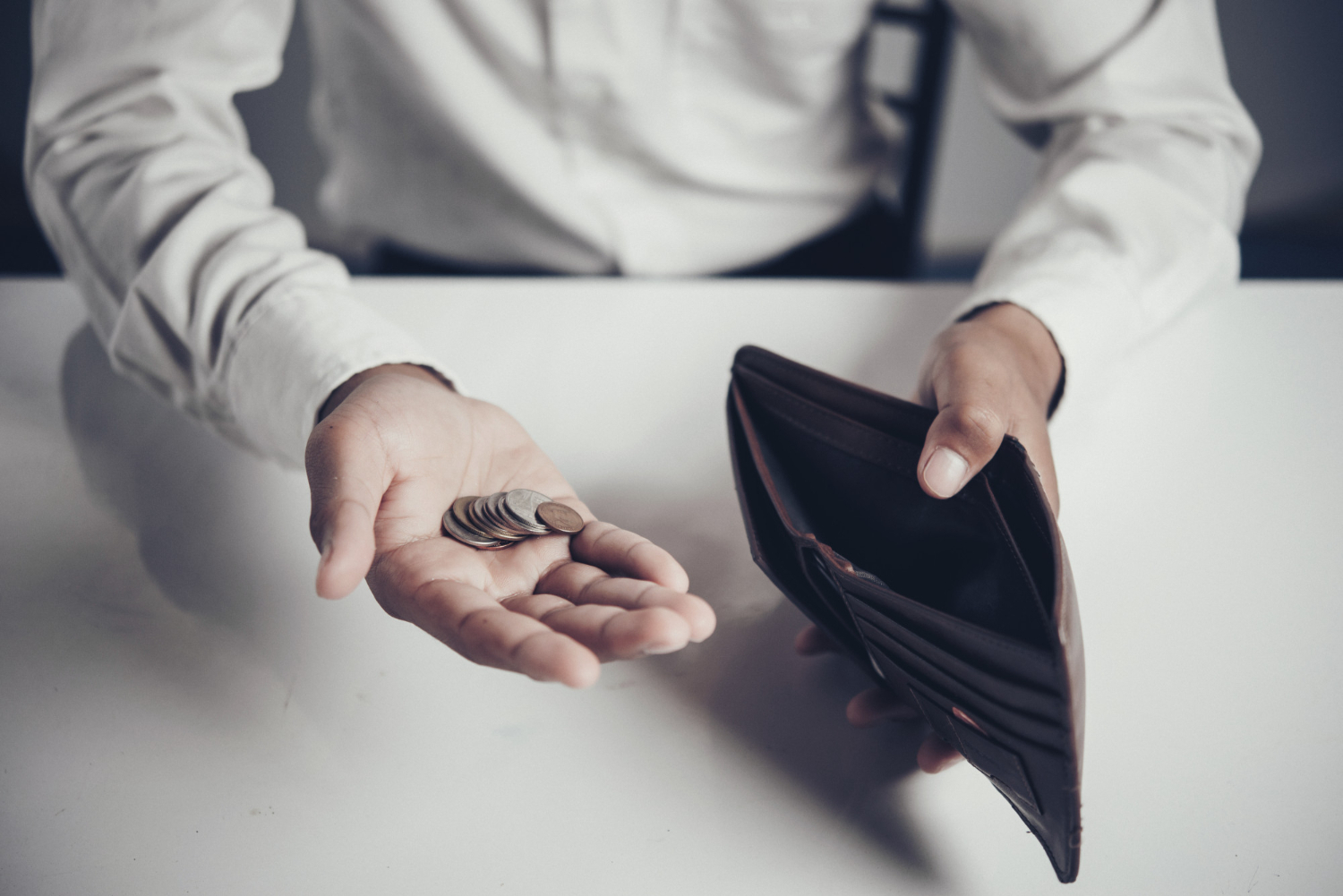 Минстрой хочет изменить взыскание долгов по ЖКУ: судебный приказ больше не пришлют по почте