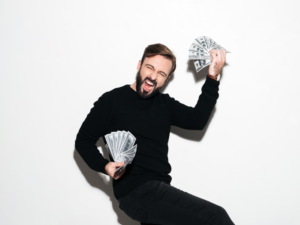 Потерянный миллион: что сделал молодой москвич с найденной на улице крупной суммой денег