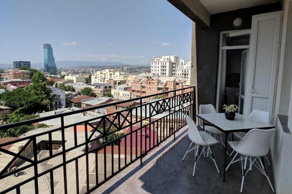 Стало известно, где спрятаны миллиарды рублей судьи Хахалевой