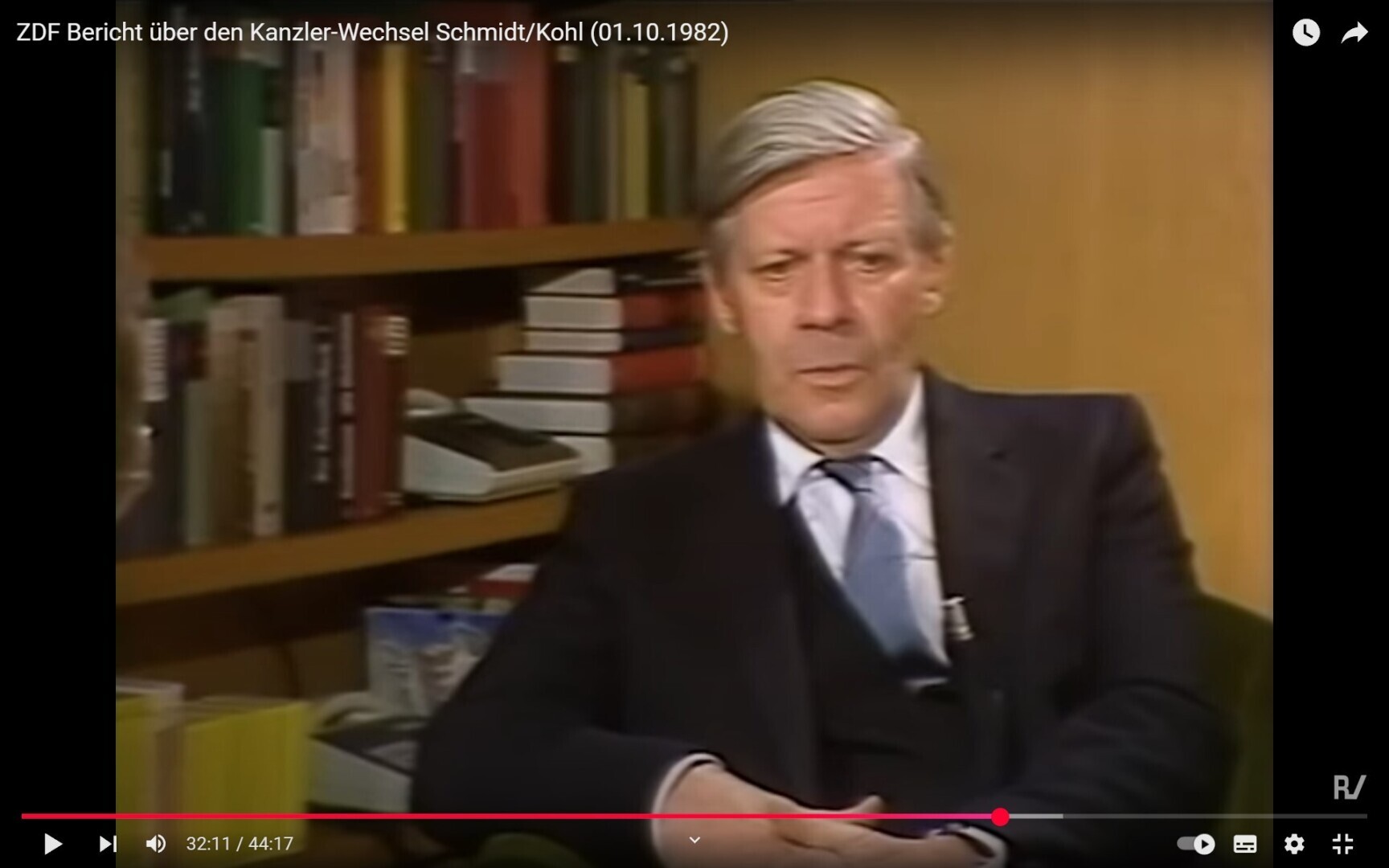 Еще видео из 1980-х годов, где Гельмут Коль. Репортаж ZDF о смене канцлера Шмидта Колем 01/10-1982.