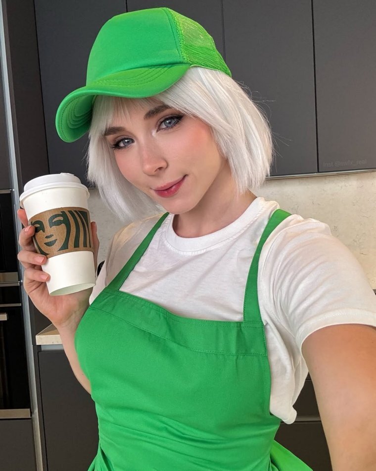 Sweetie Fox - звезда порноиндустрии из Свердловской области