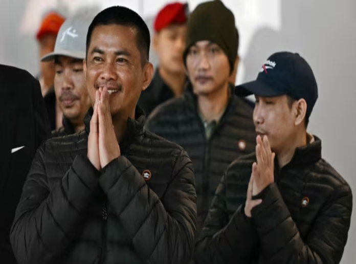 Почему в Израиле так много граждан Таиланда? 5 тайцев, освобожденных ХАМАСом, возвращаются домой.