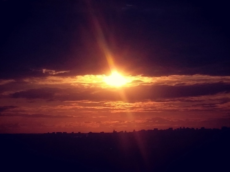 Магнитная буря 11 февраля 2025: Как и почему это важно.две корональные дыры обрушат потоки геомагнитных ударов на Землю