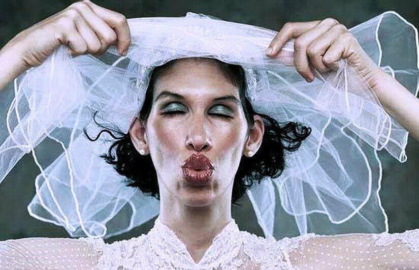 Из грязи оптом женихов достала да на СВО отправила. А сама себе студию купила и стала городской жительницей миллионника.