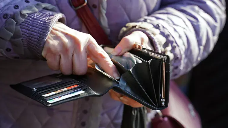 В России проиндексируют социальные пенсии с 1 апреля 2025 года: что это значит для граждан?