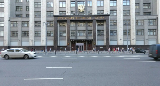 В ГД предложили разрешить газовщикам по решению суда входить в квартиры