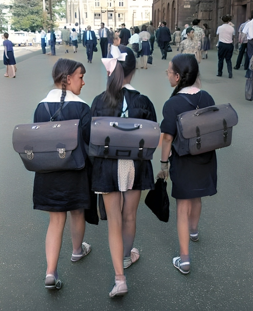 От чернильных пятен до спутников: как СССР растил гениев и зачем нам сегодня их учебники